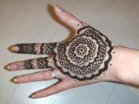 Design by Violet in Simply Henna 101 class.