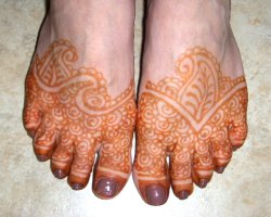 Henna tattoo stain just after henna paste removal.